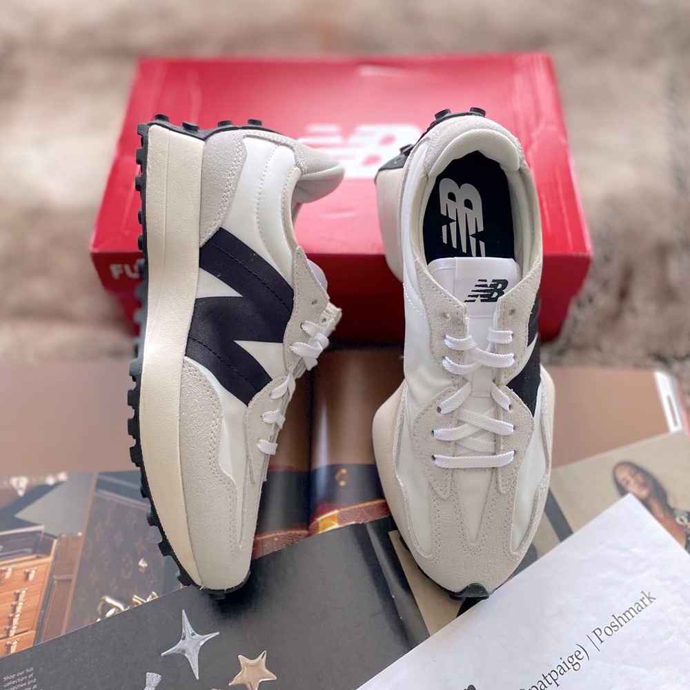 New Balance 327 Sneakers - Picture 12 of 14